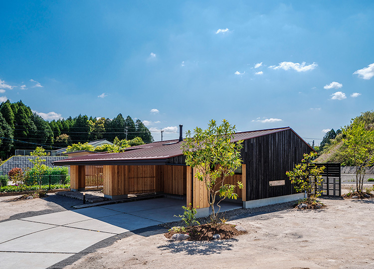 平屋花ブロック外観_sp