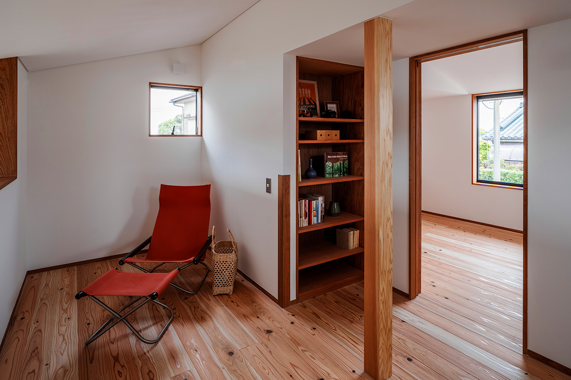 2階本棚スペース